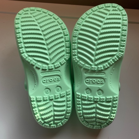 Crocs - Picture 2 of 2